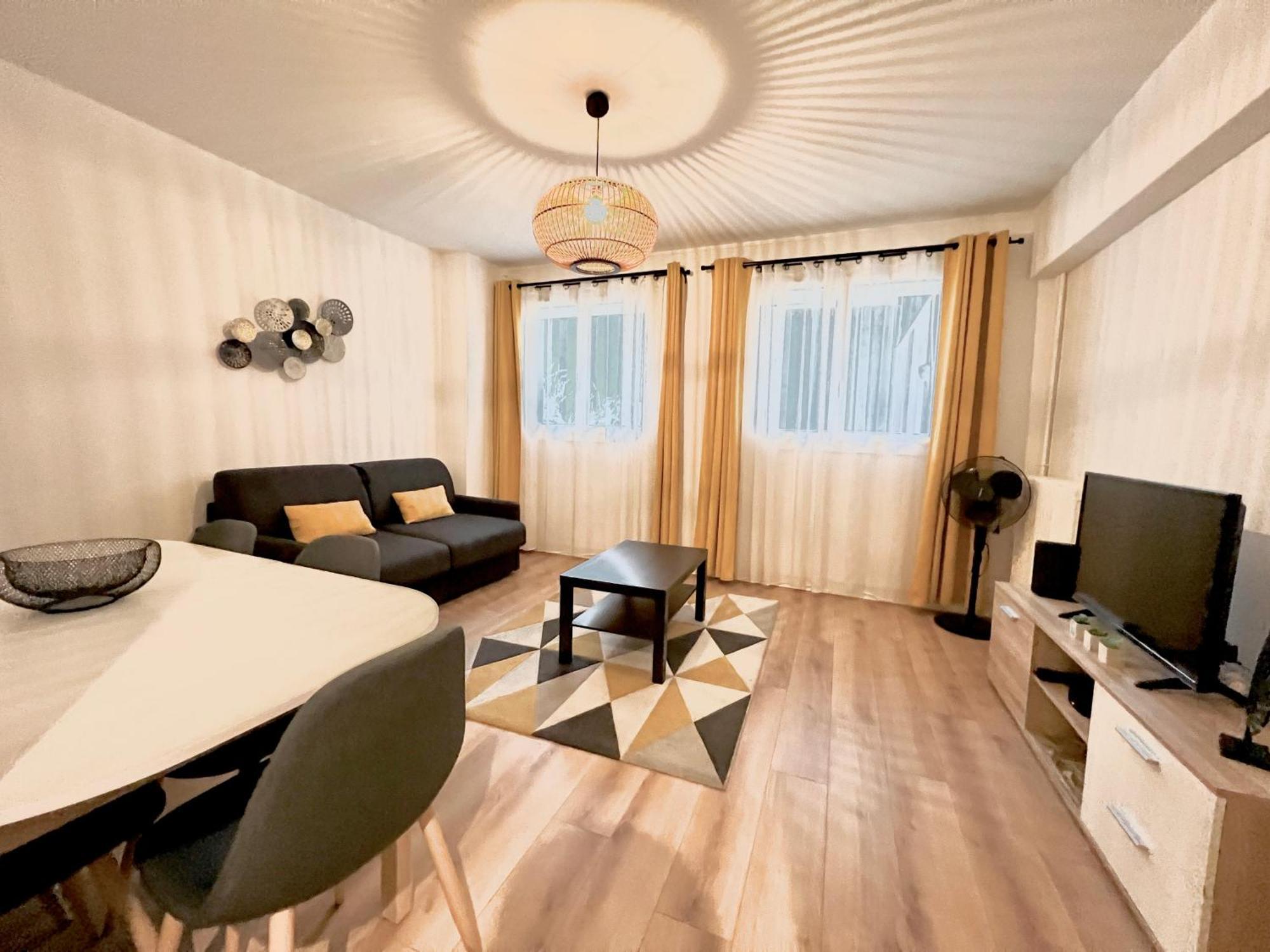 Stay House To Poitiers Buitenkant foto